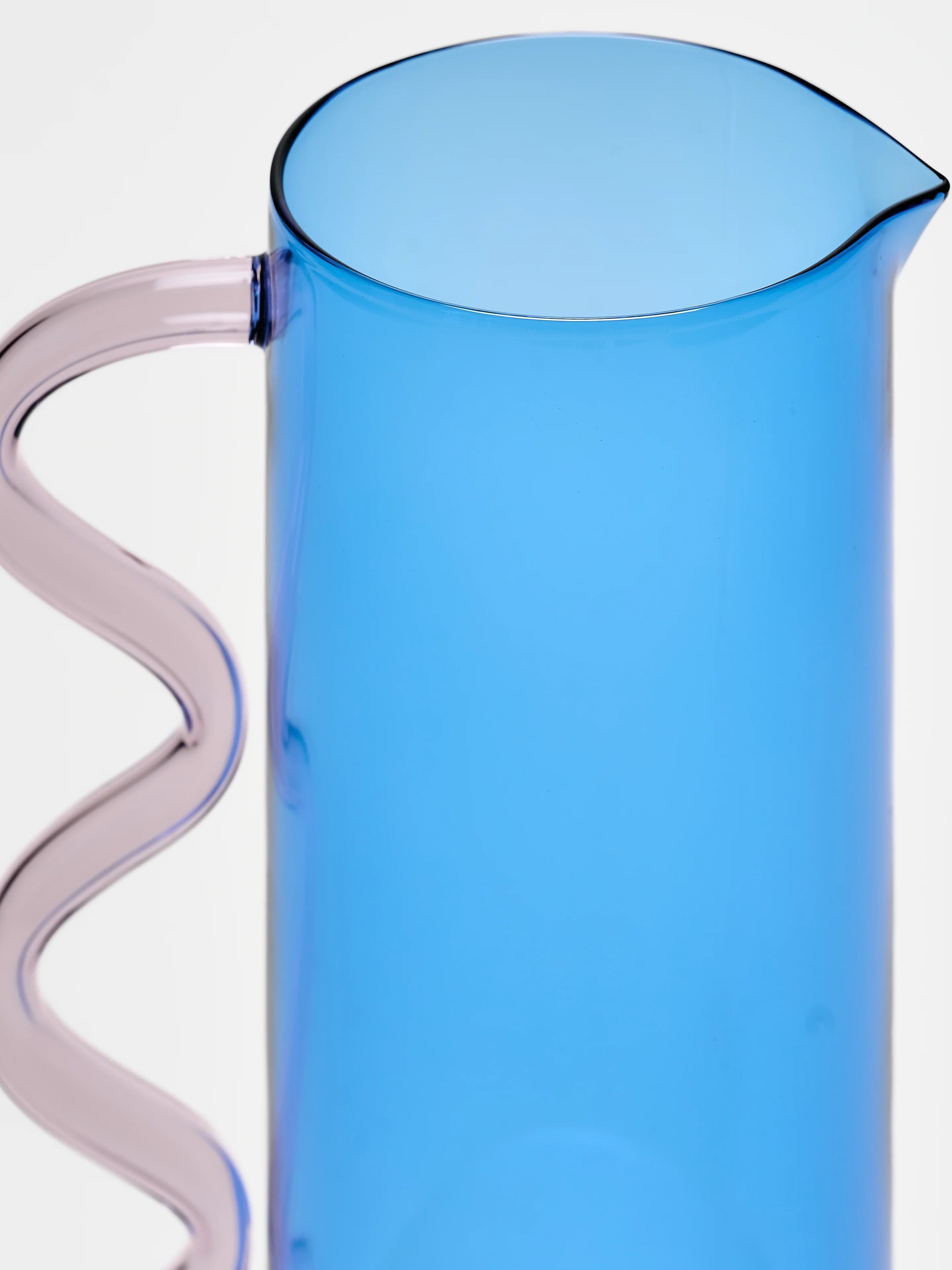 Wave Pitcher
